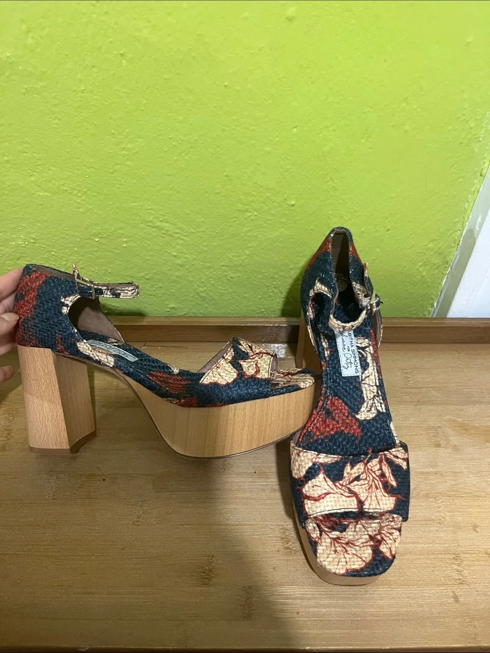 Tabitha Simmons bold floral
